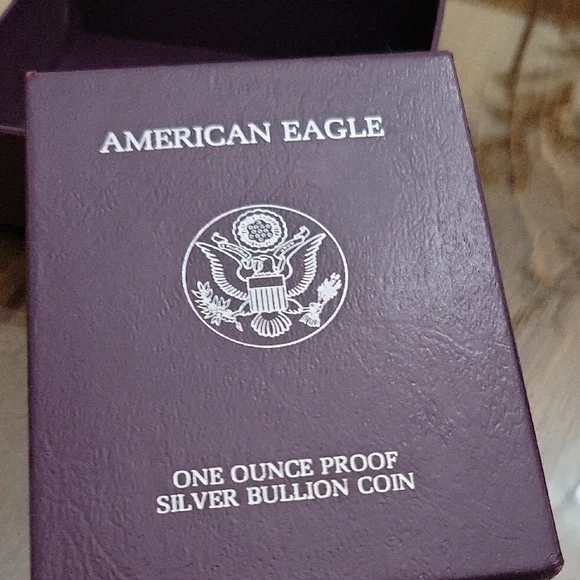 American Eagle Silver Bullion Coin - Picture 4 of 7